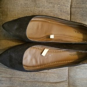 Women's flats